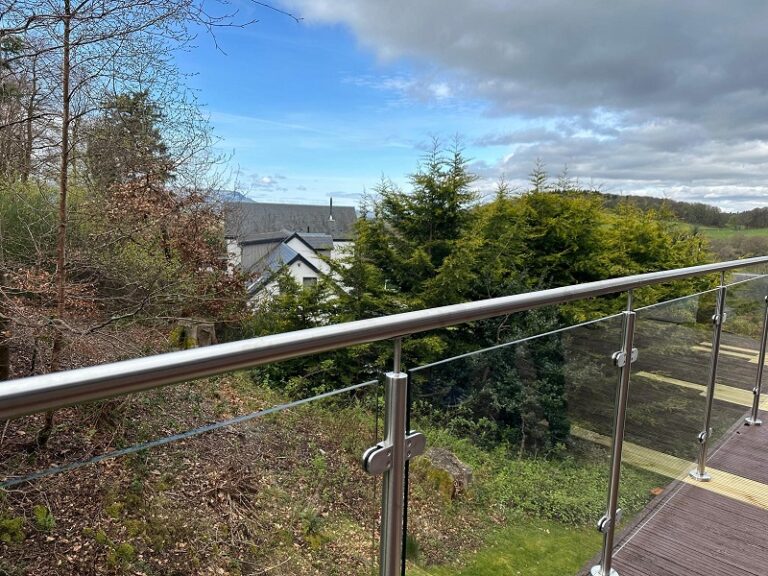 Glass Balustrade Fitters Stirling 